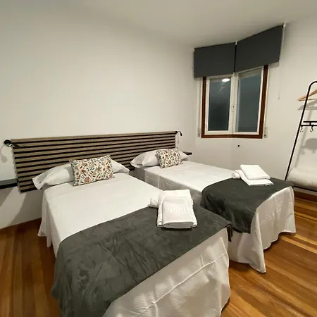 A Tres Pasos Caldas De Reis