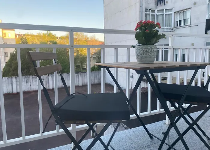 A Tres Pasos Caldas De Reis